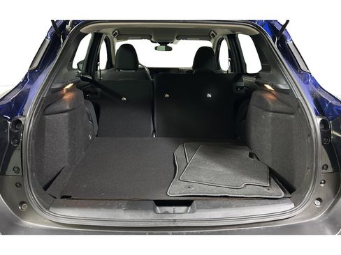 Used 2025 Nissan Kicks SV image 19