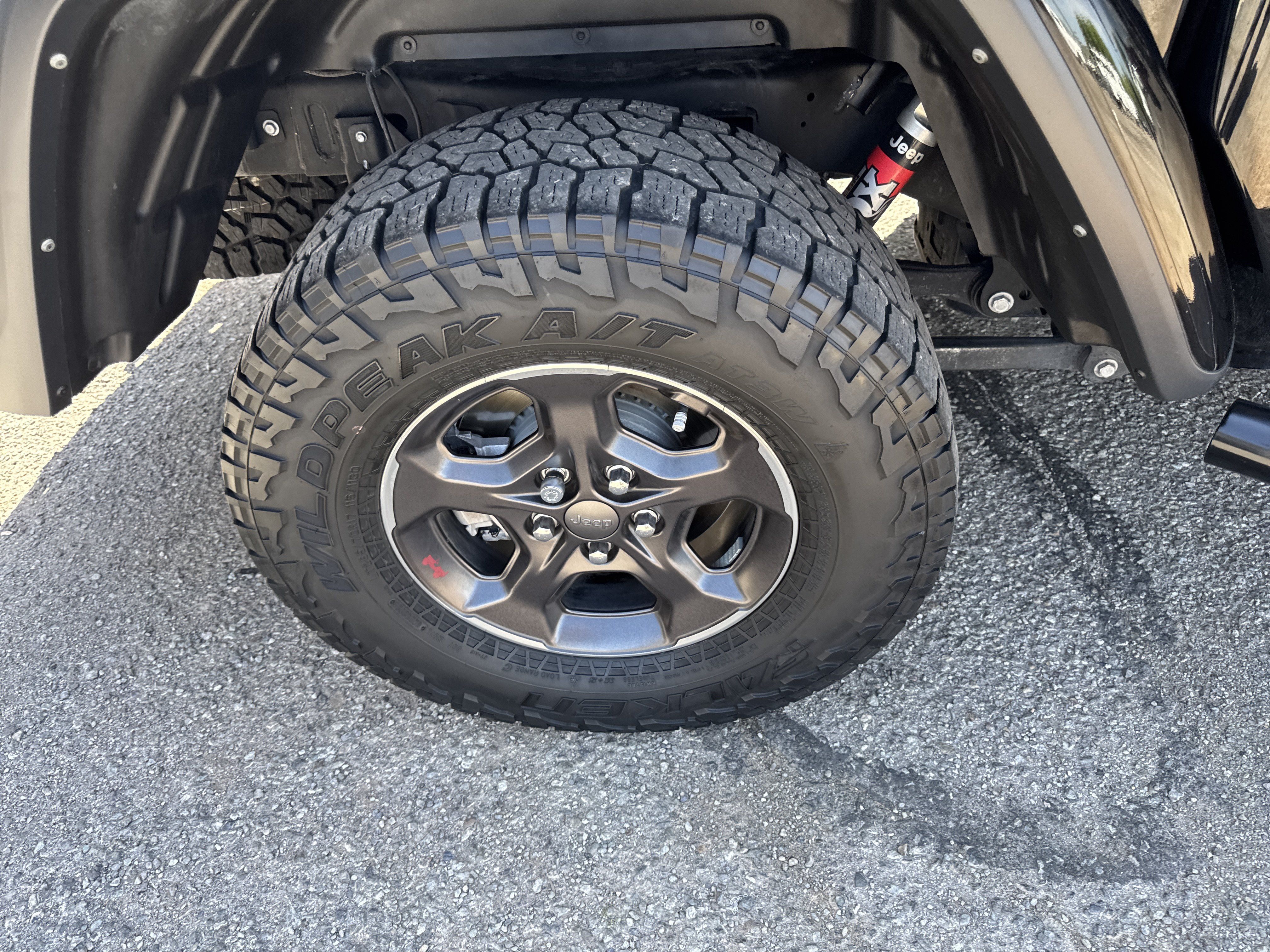 Used 2021 Jeep Gladiator Rubicon AWD/4WD image 11
