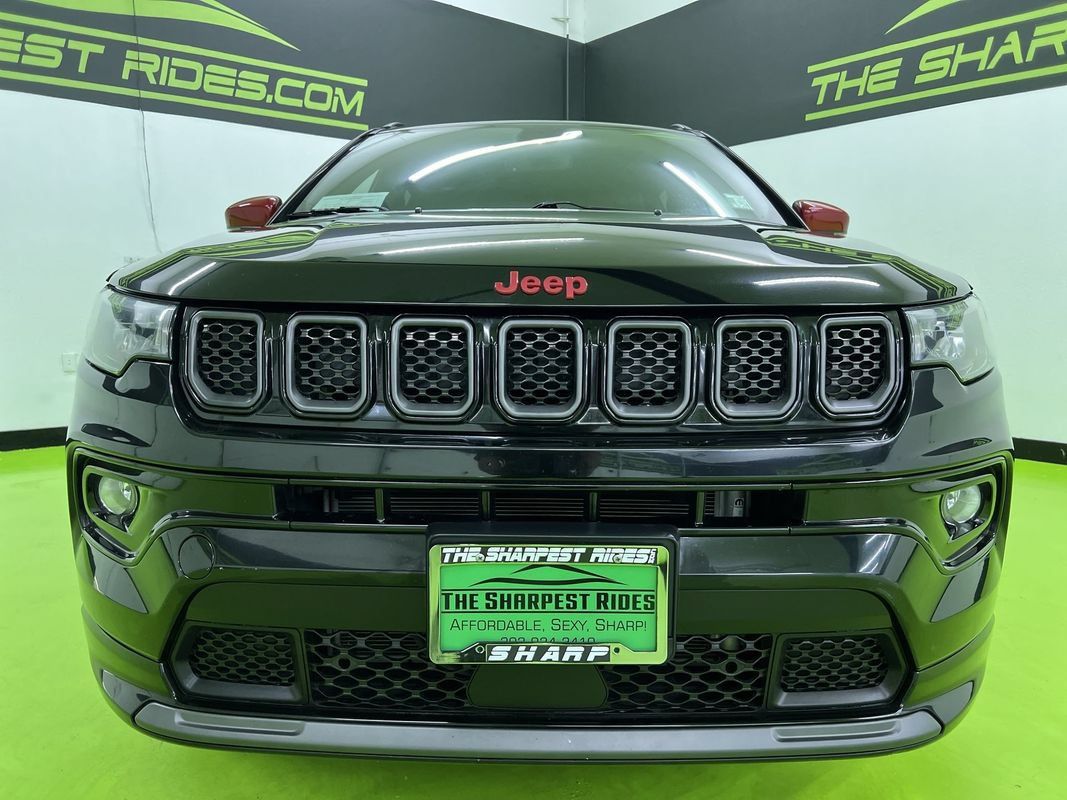 Used 2023 Jeep Compass Limited AWD/4WD image 3