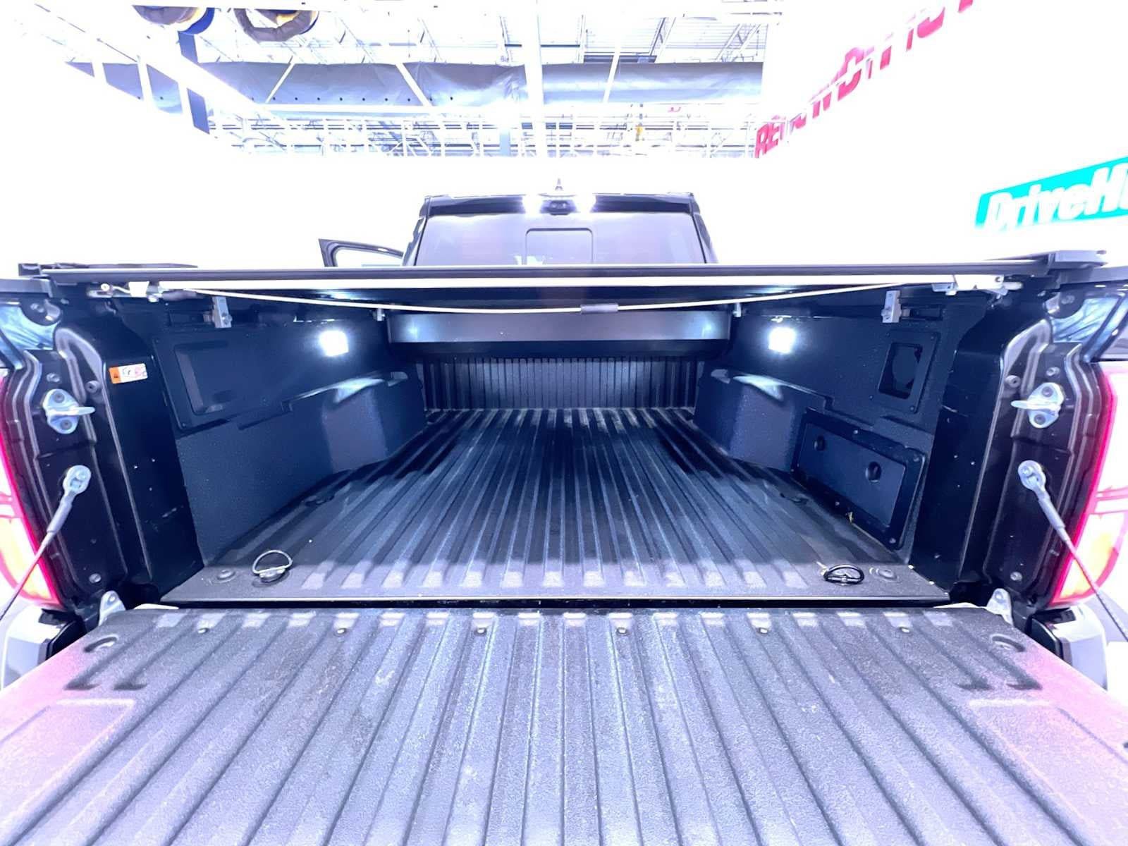 Used 2025 Toyota Tacoma TRD Pro AWD/4WD image 41