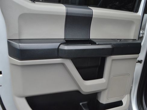 Used 2018 Ford F250 XL w/ Power Equipment Group AWD/4WD image 20