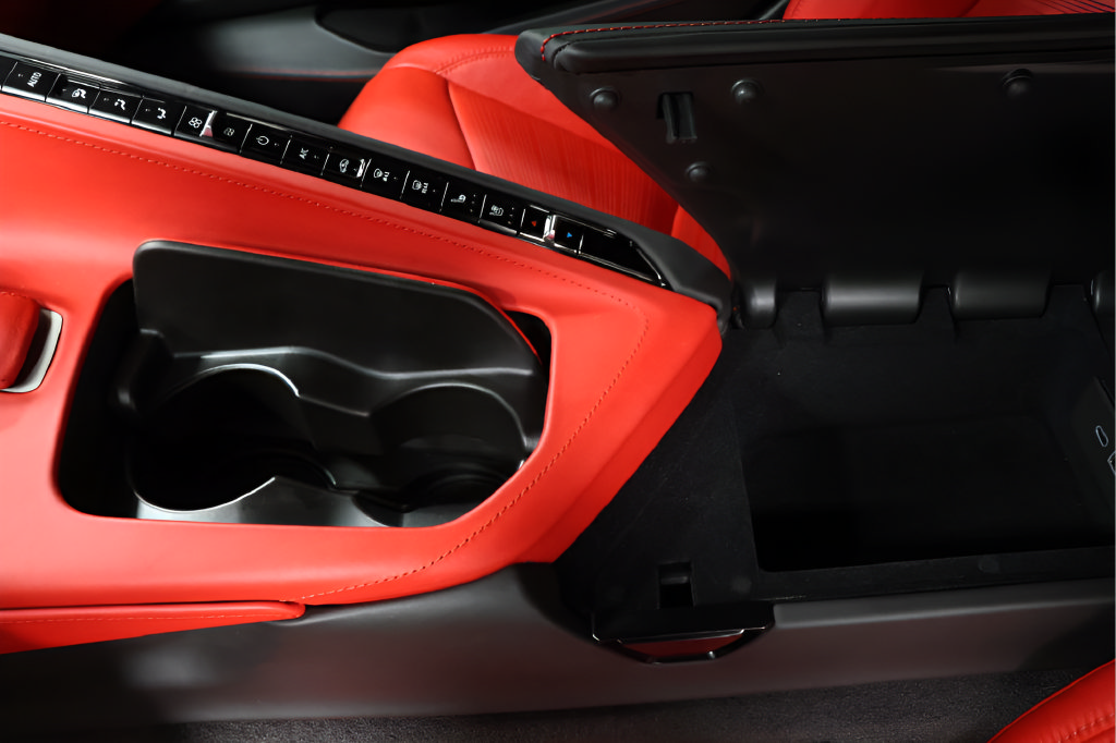 Used 2024 Chevrolet Corvette Stingray Premium Cpe w/ Z51 Performance Package RWD image 18