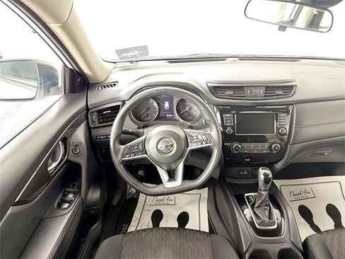Used 2020 Nissan Rogue SV image 21