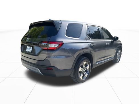 Certified 2025 Honda Pilot EX-L image 7