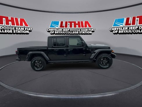 New 2026 Jeep Gladiator Sport image 9