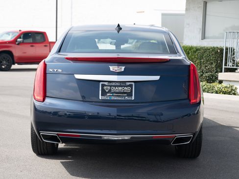 Used 2017 Cadillac XTS Premium Luxury image 5