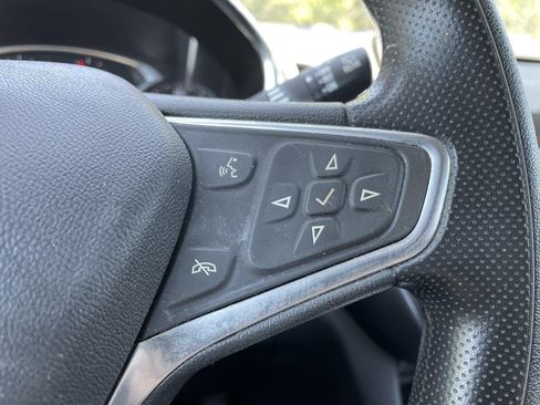 Used 2019 Chevrolet Equinox LT FWD image 20