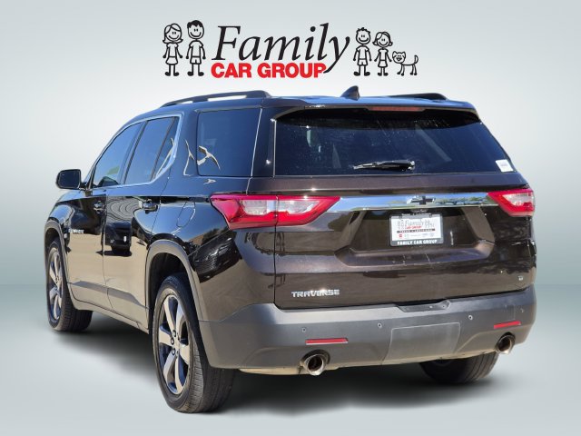 Used 2019 Chevrolet Traverse LT w/ LT Premium Package FWD image 3