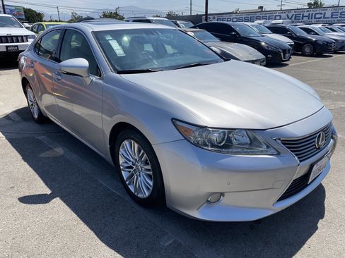Used 2014 Lexus ES 350 w/ Premium Package FWD image 6