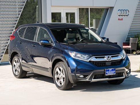 Used 2017 Honda CR-V EX-L image 2