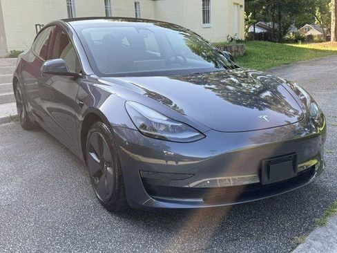 Used 2021 Tesla Model 3 Standard Range Plus RWD image 19