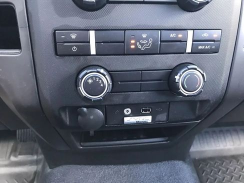 Used 2013 Ford F150 XL w/ Mid Equipment Group RWD image 20