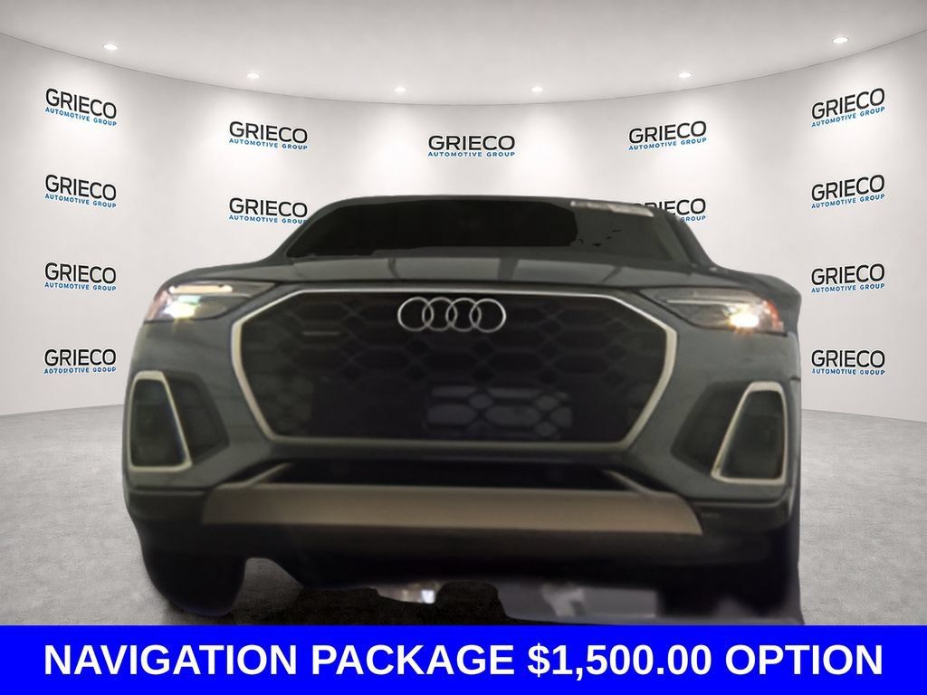 Used 2022 Audi Q5 2.0T Premium Plus w/ Premium Plus Package AWD/4WD image 3
