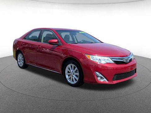 Used 2014 Toyota Camry XLE FWD image 7
