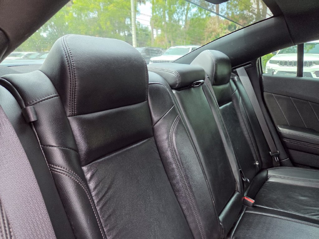 Used 2020 Dodge Charger SXT w/ Blacktop Package RWD image 19