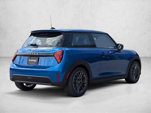 Certified 2025 MINI Cooper S FWD image 4