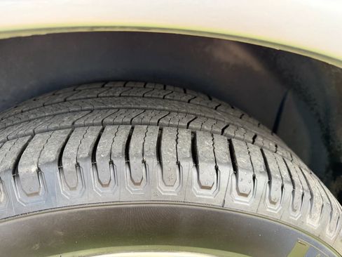 Used 2017 Buick Enclave Leather w/ Trailering Package image 10