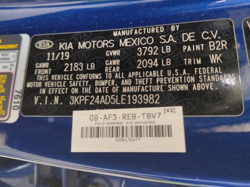 Used 2020 Kia Forte LXS FWD image 33