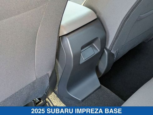 Certified 2025 Subaru Impreza 2.0i image 29