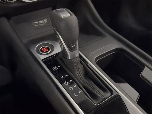 Used 2021 Nissan Sentra SV image 24