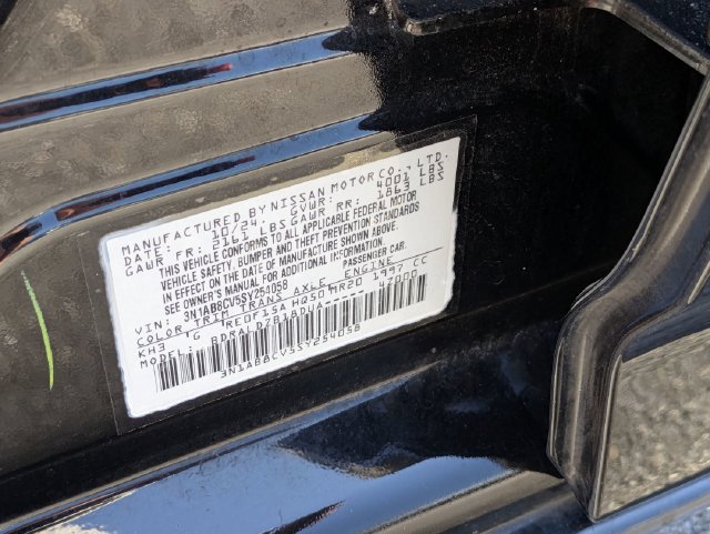 Used 2025 Nissan Sentra SV FWD image 28