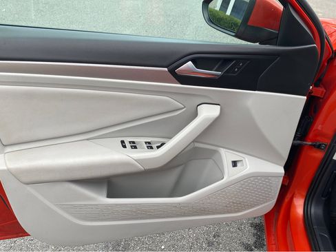 Used 2019 Volkswagen Jetta S w/ Driver Assistance Package image 10