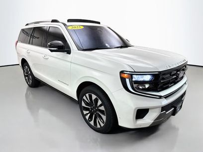 Used 2025 Ford Expedition Platinum w/ Driver's Package