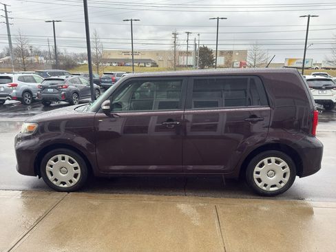 Used 2015 Scion xB image 6
