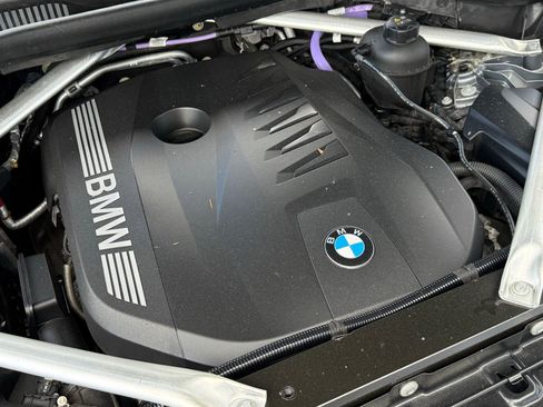 Used 2024 BMW X5 xDrive40i w/ Premium Package AWD/4WD image 45