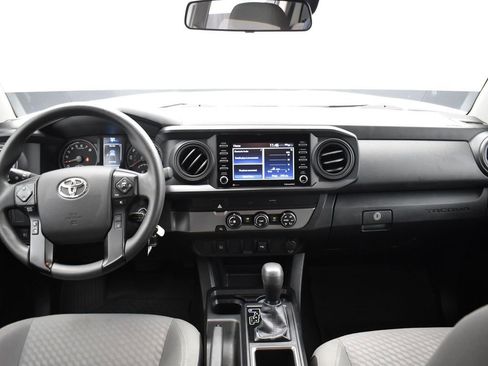 Used 2022 Toyota Tacoma SR w/ SR Convenience Package RWD image 18