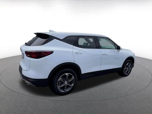 Used 2026 Chevrolet Blazer LT AWD/4WD image 15