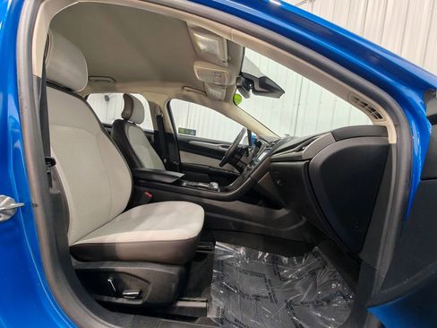 Used 2019 Ford Fusion SE w/ Equipment Group 151A FWD image 22