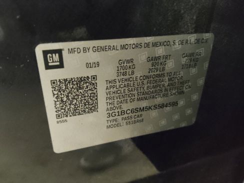 Used 2019 Chevrolet Cruze LS w/ LS Convenience Package FWD image 33
