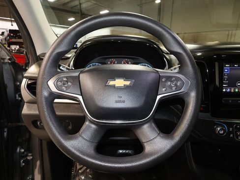Used 2020 Chevrolet Traverse LS FWD image 7