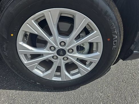 Used 2025 Ford Escape Active AWD/4WD image 35