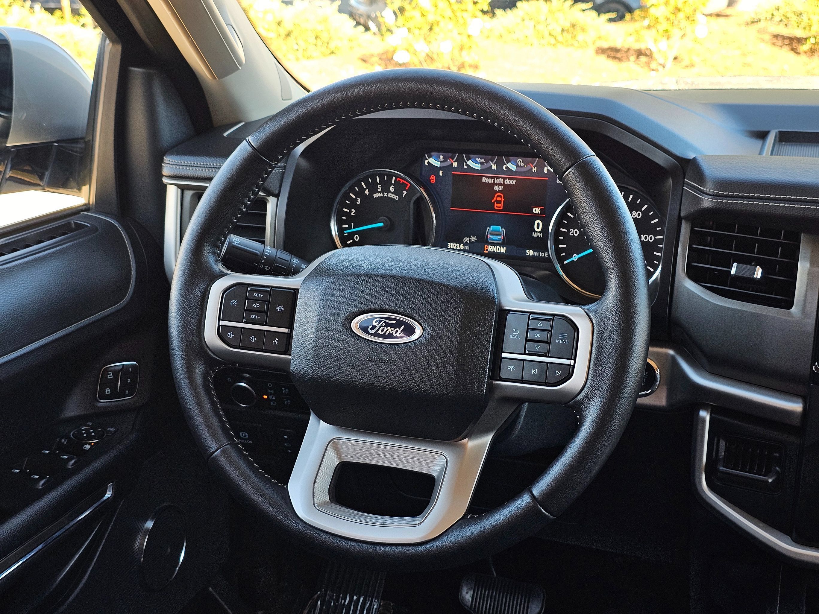 Used 2024 Ford Expedition XLT RWD image 19