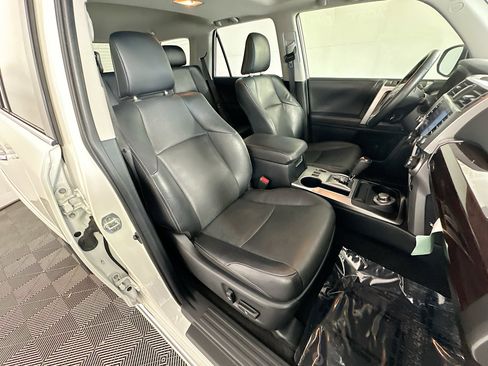 Used 2023 Toyota 4Runner Limited AWD/4WD image 28