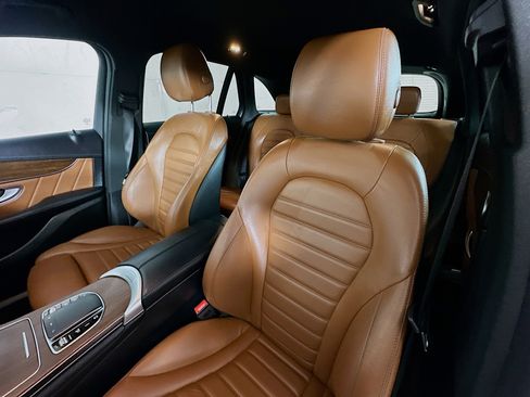 Certified 2022 Mercedes-Benz GLC 43 AMG 4MATIC image 21