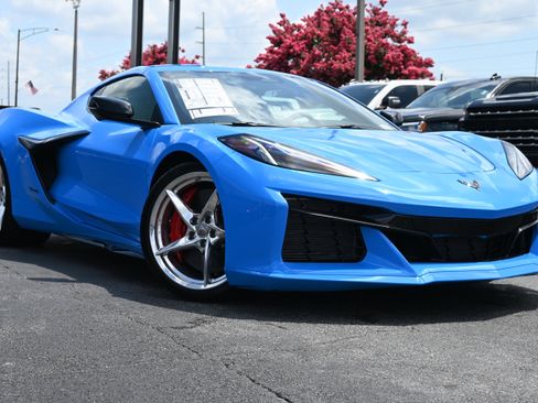 New 2025 Chevrolet Corvette E-Ray image 2