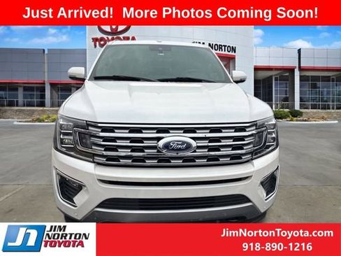 Used 2019 Ford Expedition Limited w/ Equipment Group 302A image 2
