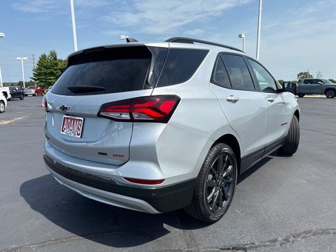 Used 2022 Chevrolet Equinox RS w/ RS Leather Package AWD/4WD image 9