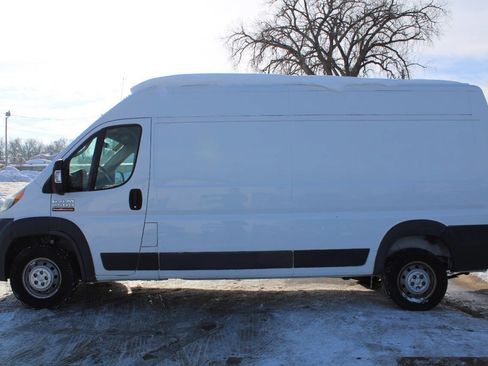 Used 2018 RAM ProMaster 2500 image 3