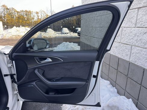 Used 2018 Audi S6 Premium Plus image 31