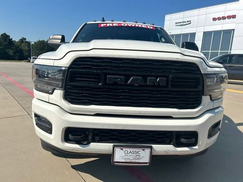 Used 2022 RAM 3500 Limited AWD/4WD image 2