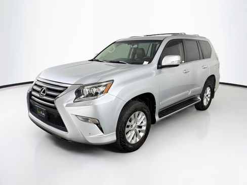 Used 2018 Lexus GX 460 Premium w/ Premium Package AWD/4WD image 3
