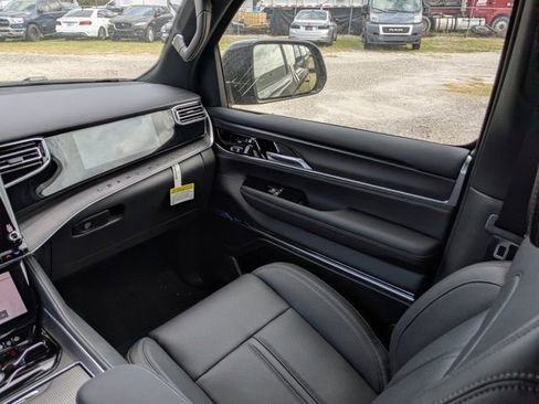 New 2026 Jeep Grand Wagoneer Summit w/ Premium Group III AWD/4WD image 19