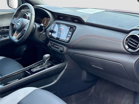 Used 2024 Nissan Kicks SR w/ SR Premium Package image 27