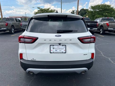 New 2026 Ford Escape SE FWD image 6