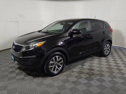 Used 2016 Kia Sportage LX FWD image 2