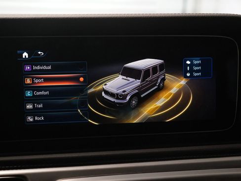 Certified 2025 Mercedes-Benz G 580 w/ EQ Technology image 23